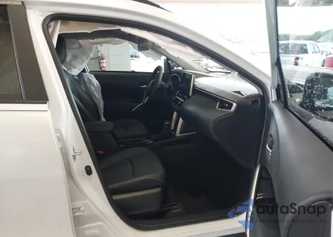 2024 Toyota Corolla Cross Xle из США, поврежденный, VIN 7MUDAABG6RV117371